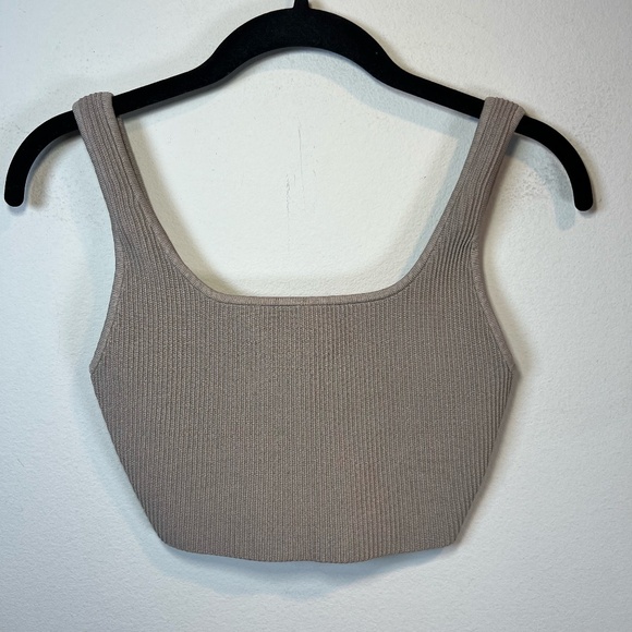 Babaton Tops - Aritzia Babaton Women's Sculpt Knit Squareneck Ribbed Cropped Tank Tan Top Small
